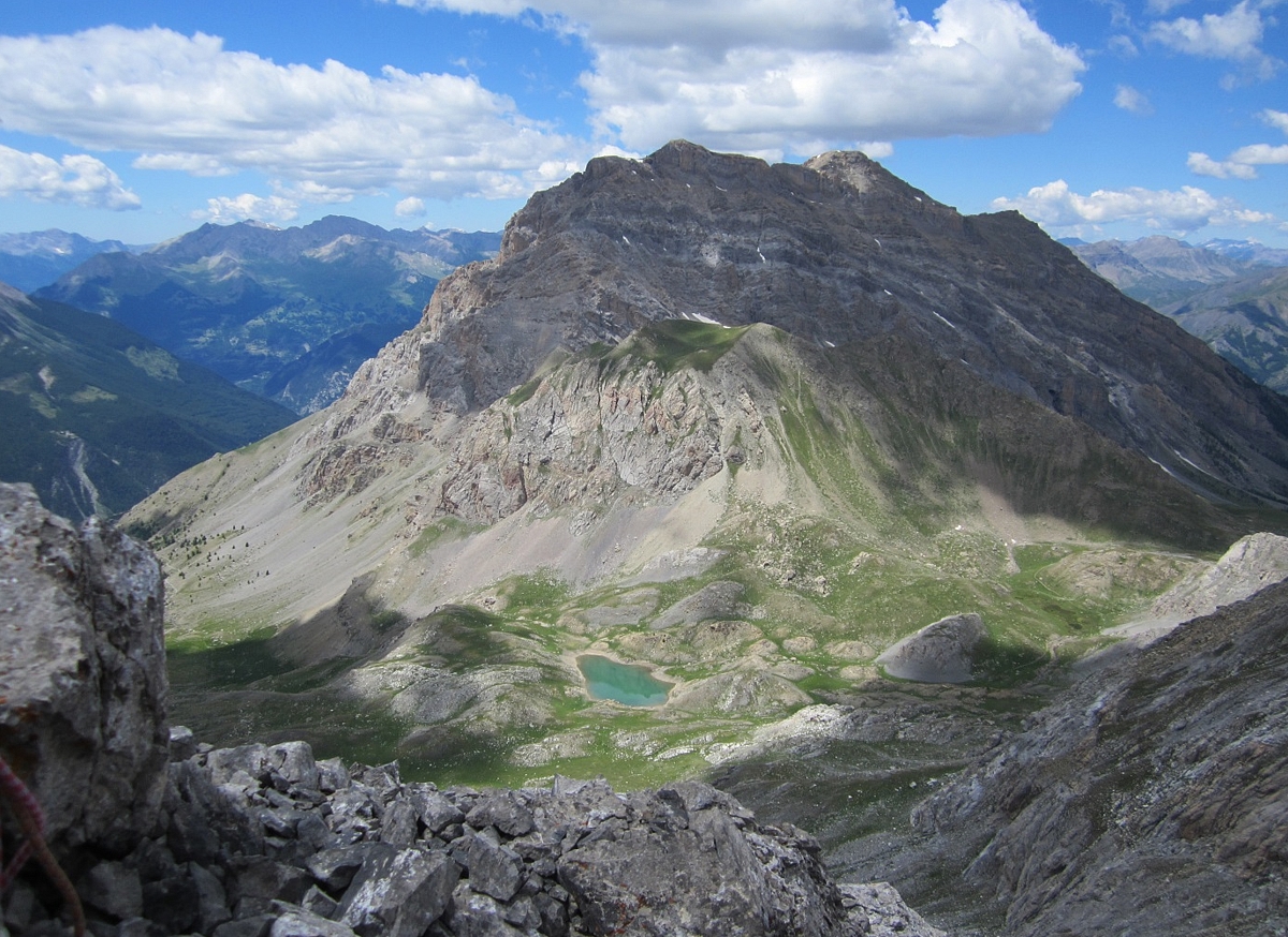 Vue panoramique depuis le sommet de l'aiguillette du Vallonnet en Ubaye