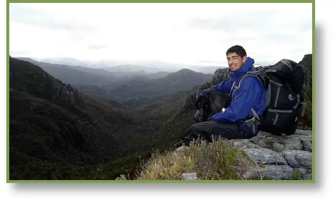 Repos du guerrier durant le trek au Frenchman’s Cap