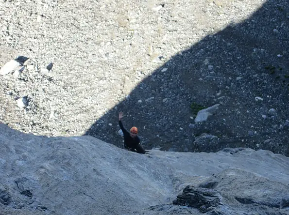 Fin de la 3ème longueur dans le 6b bien soutenu