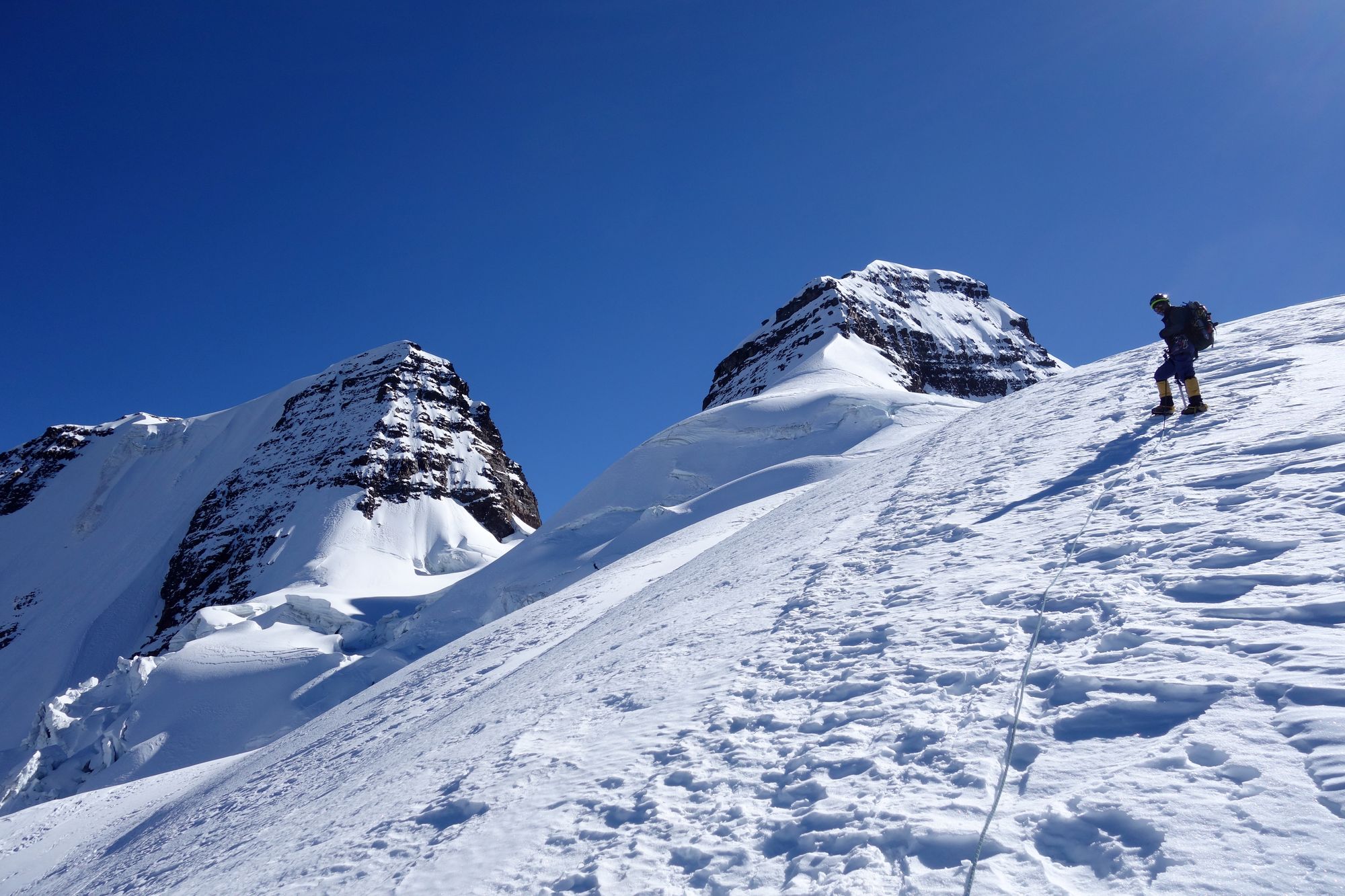 Descente durant séjour alpinisme dans la Cordillère Royale en Bolivie