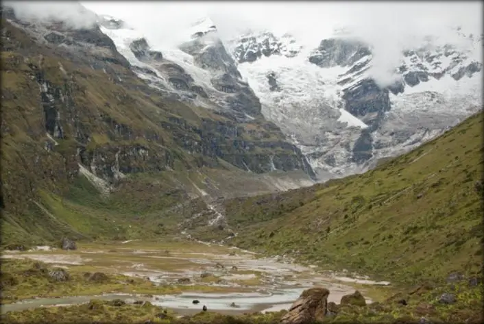 les montagnes du Bhoutan