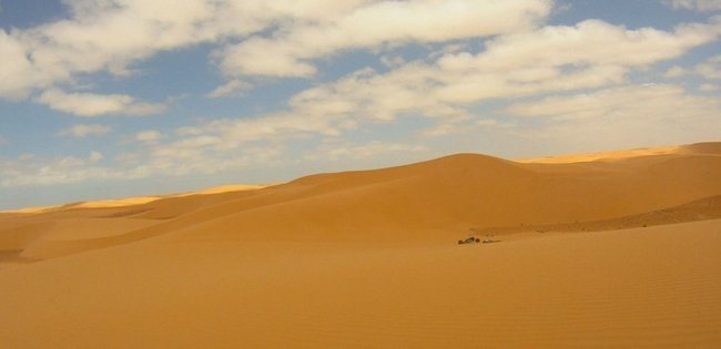 Coincé dans les dunes du Maroc