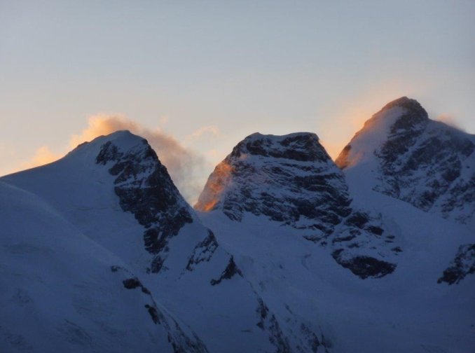 Coucher de soleil sur la Jungfrau raid à ski 