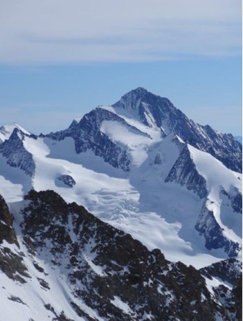 Oberland, Finsteraarhorn et Gross Grunhorn en ski de randonnée 