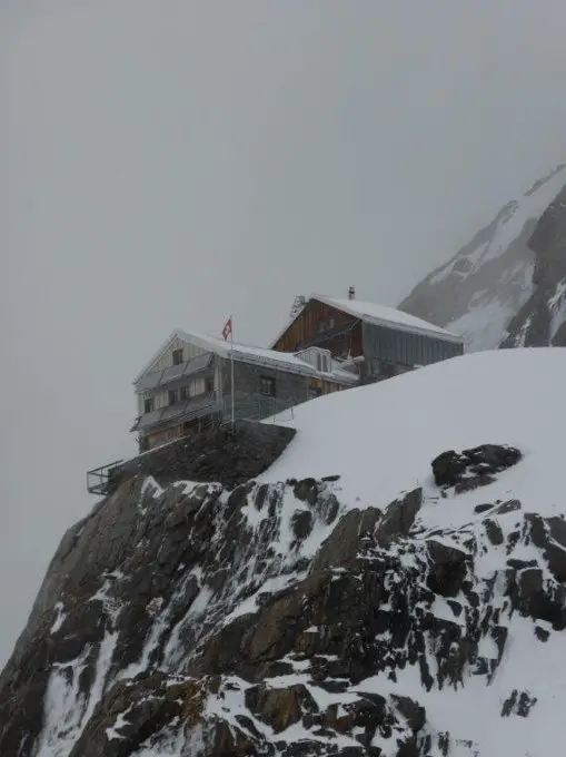 Hollandiahütte depuis la Lôtchenlücke Raid 