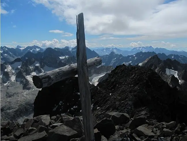 Le sommet de la roche de la Muzelle