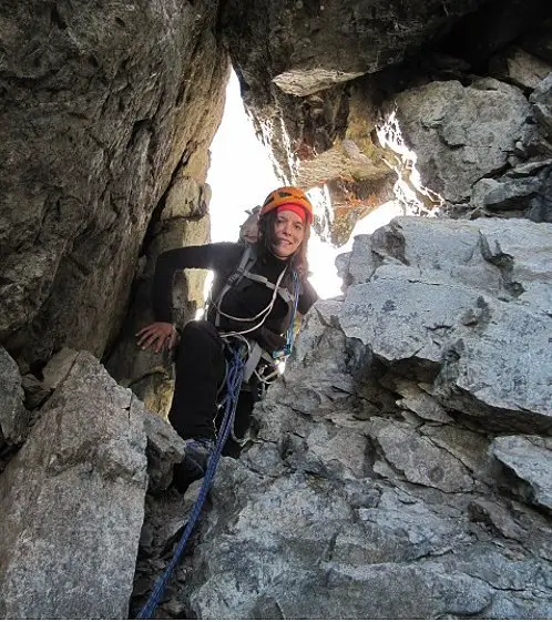 Le trou de canon, accès coté Lanchâtra, pour atteindre le sommet de la roche de la Muzelle