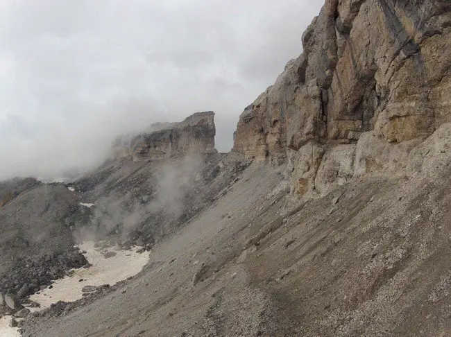 La brèche de Roland depuis Ordesa en Espagne