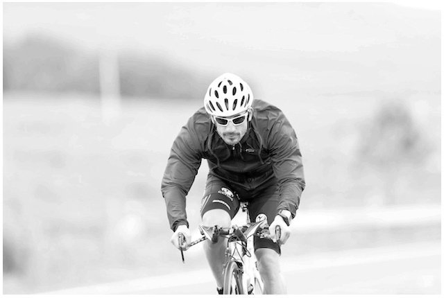 Franck VUAILLAT en velo durant la Celtman Extreme scottish triathlon