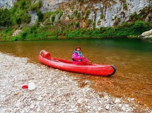 Canoe lors du séjour Canoë et Grimpe dans les Gorges du Tarn