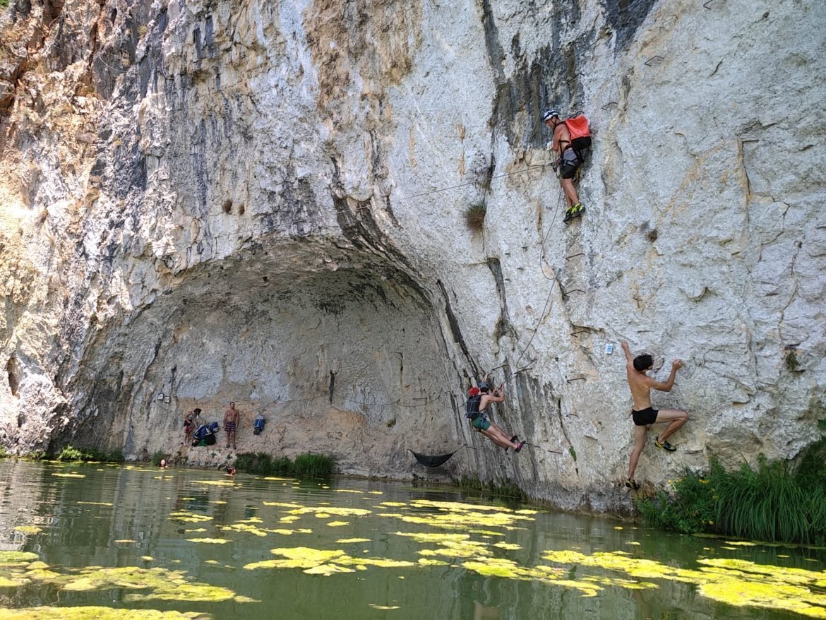 psychobloc et Via ferrata à saint Series dans le Gard