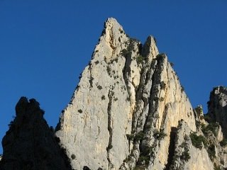 site d'escalade de pierre lys dans l'aude