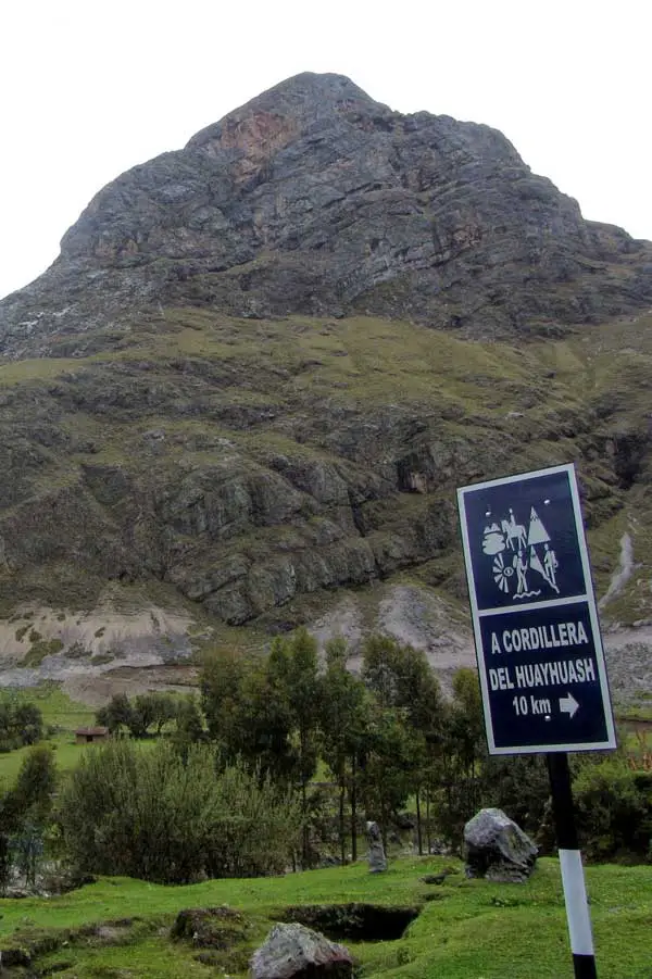 départ pour le parcours vers lac carhuacocha au Pérou