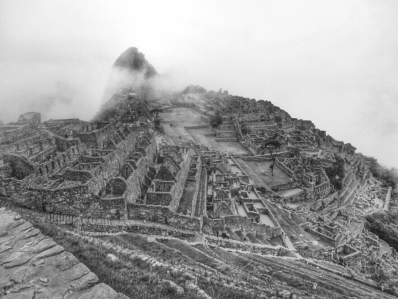 Site du Machu Picchu pendant le trekking lavant le lever du Soleil
