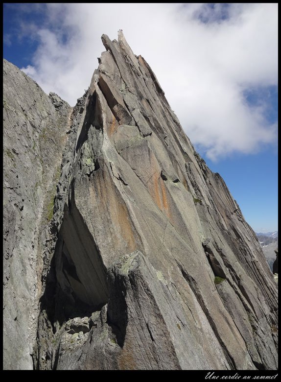 une cordée au sommet du salbitschijen une cordée au sommet du salbitschijen