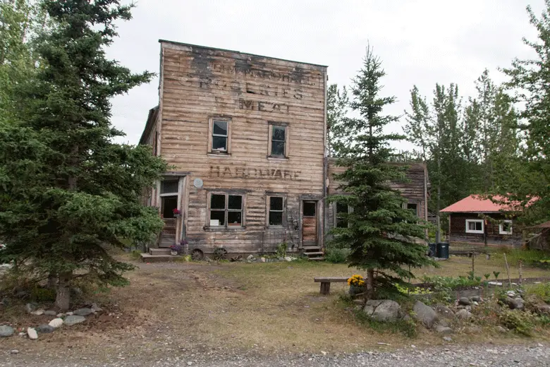 McCarthy au cœur du parc national de Wrangell Saint-Elias