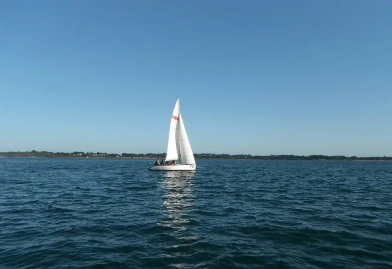 Une belle journée qui s’annonce, sous le soleil... Mais ici le plus important, c’est qu’il y ait du vent ! 