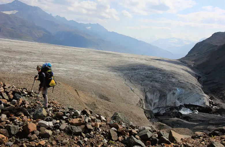 Montée vers le col, le glacier Frederika est derrière nous