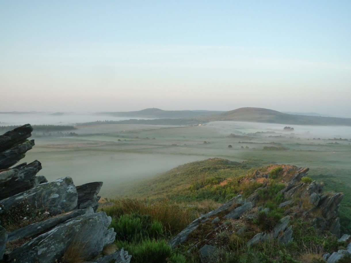 Randonnée aux aurores sur les Monts d’Arrée en Bretagne