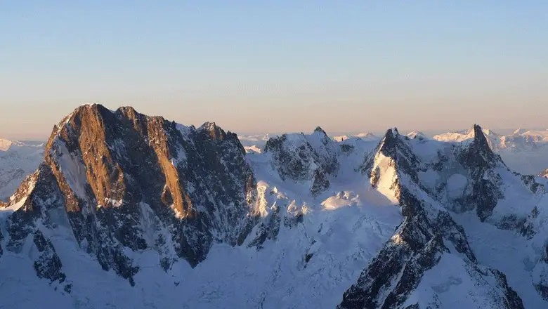 Course d'alpinisme avec la Traversée Rochefort Jorasses