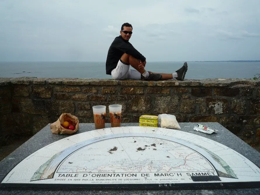 Premier bivouac à Locquirec, avec balcon sur la mer Bretonne