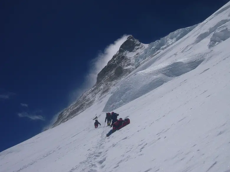 20 : Entre camp 3 et 4, en contournant les séracs pour atteindre la rampe