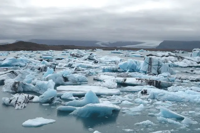  Illustration 16: Les icebergs de la lagune de Jökulsárlon.