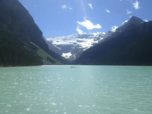 Lac Louise, durant notre voyage dans les parcs nationaux américain et canadien