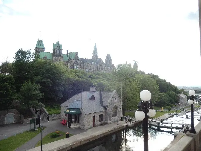 La colline parlementaire à Ottawa