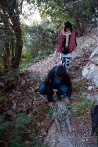 Fabrication d’un brancard premier secours en montagne