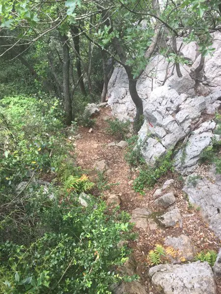 Descente du col de la Pousterle