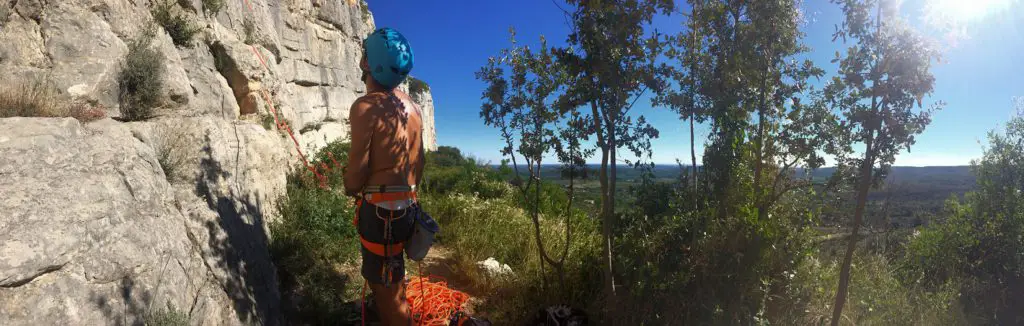 Test matériel escalade PETZL à la falaise de Saint Bauzille de Montmel