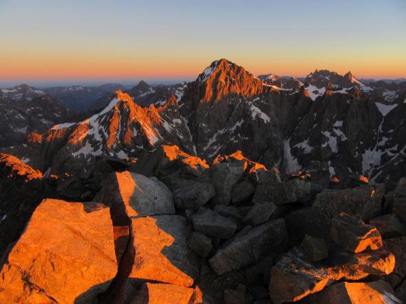 Coucher de soleil sur la Barre des Ecrins