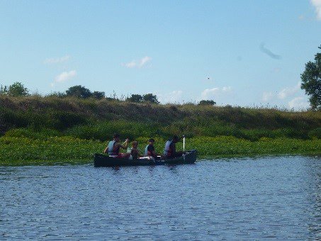 4 Sur le canoe pour la descente de la Loire en canoe