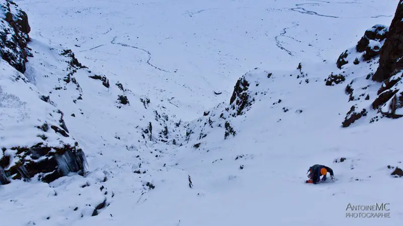 Alpinisme a skaftafell dans le couloir X en Islande