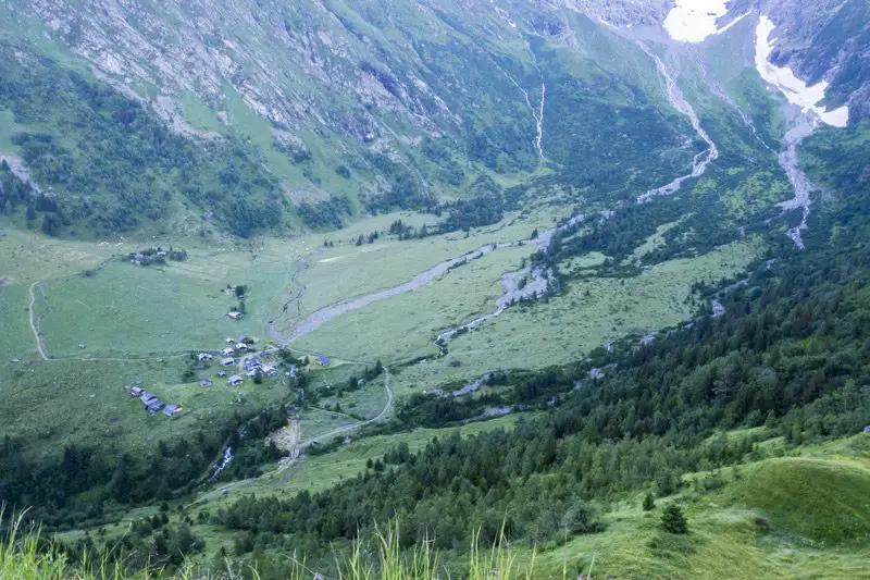 Depuis le Truc la vue sur mon objectif le refuge du Miage