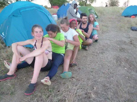 On se masse au bord de la Loire