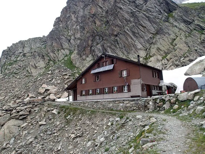 Refuge Schreckhornhutte