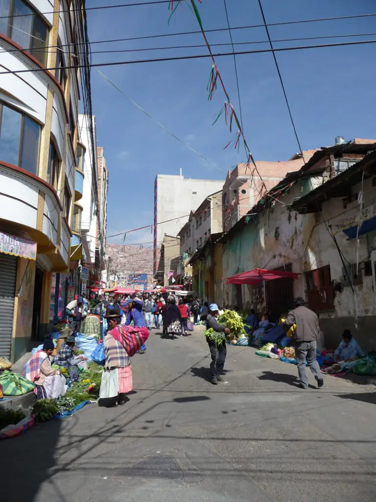 les rues de La Paz, un immense marché les rues de La Paz, un immense marché