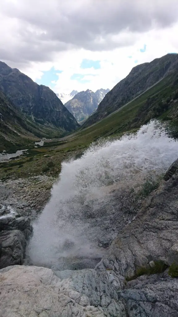 Cascade entre la Bérarde et le refuge du Chatelleret