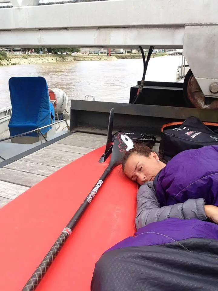 Sieste à Blaye sur ponton flottant, Estuaire de la Gironde