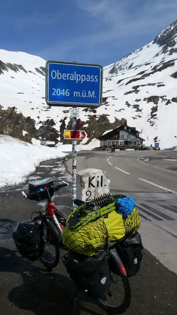 Oberalppass en vélo