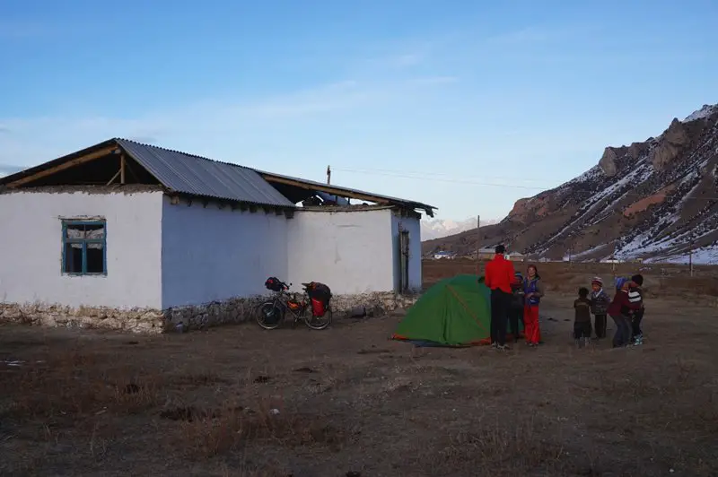 maison dans village de Ak Bosogo au Kirghizistan 
