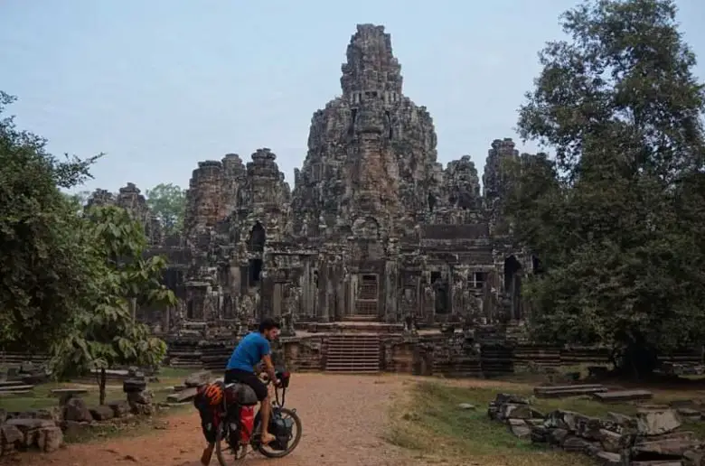 en vélo dans Angkor