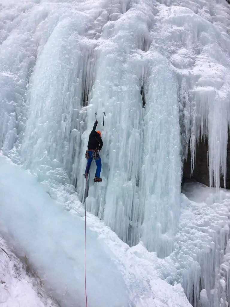 Le départ du monde des glaces