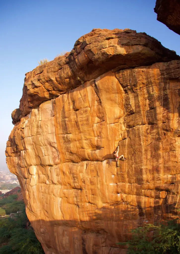 Escalade à Badami Ganesha 8b+ en Inde