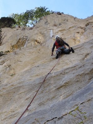 Escalade dans paradis perdu à Saint Guilhem Le Désert