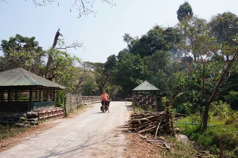 ancien checkpoint sur l'ancienne route vers la frontière de Birmanie