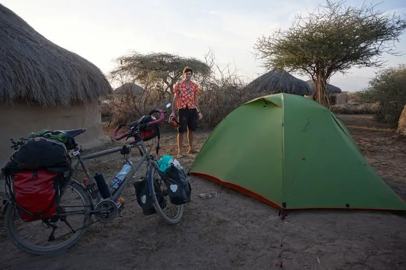 notre campement dans le village massaï