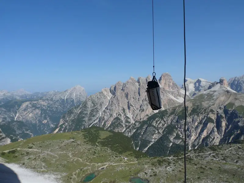 La preuve que ça surplombe ! , big walls dans les Dolomites